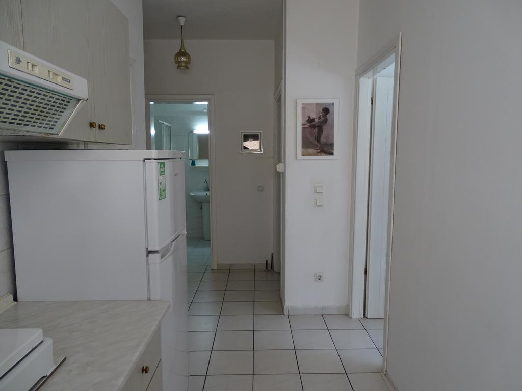 Socrates Apartments Olympiaki Akti Exterior photo